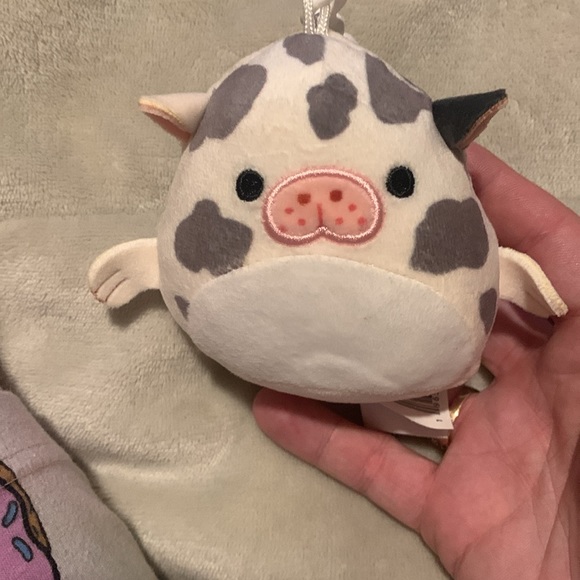 Kona seacow squishmallow clip NWT - Picture 4 of 4